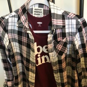 2 plaid shirts with 2 fitted tanks